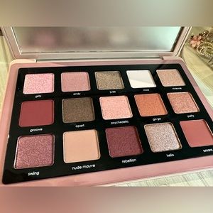 NIB Natasha Denona Retro Eyeshadow Palette